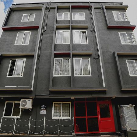 Townhouse Sarvar Hospitality Near Ascendas Park Square Mall Bangalore Exterior photo