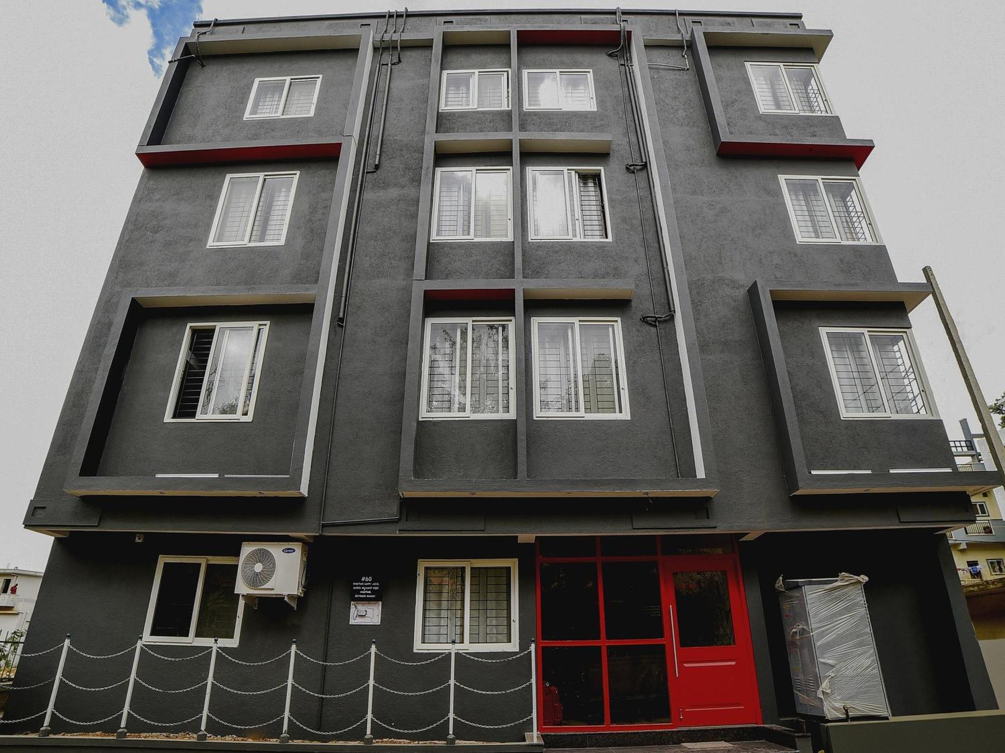 Townhouse Sarvar Hospitality Near Ascendas Park Square Mall Bangalore Exterior photo